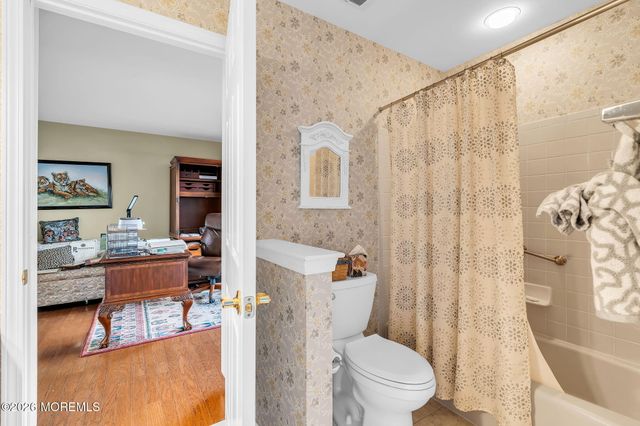 3 Wellington Lane, Lakewood, NJ 08701
