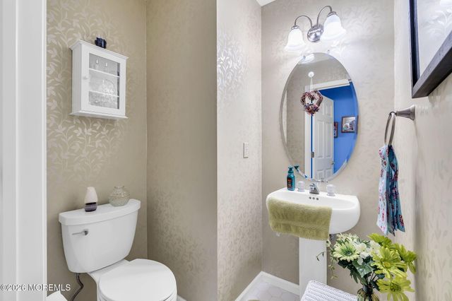 3 Wellington Lane, Lakewood, NJ 08701
