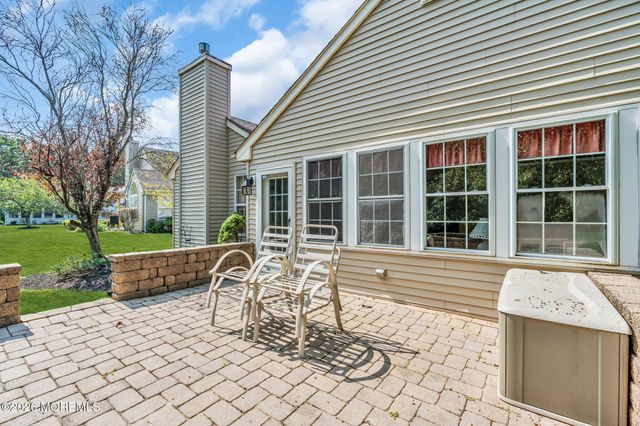 3 Wellington Lane, Lakewood, NJ 08701