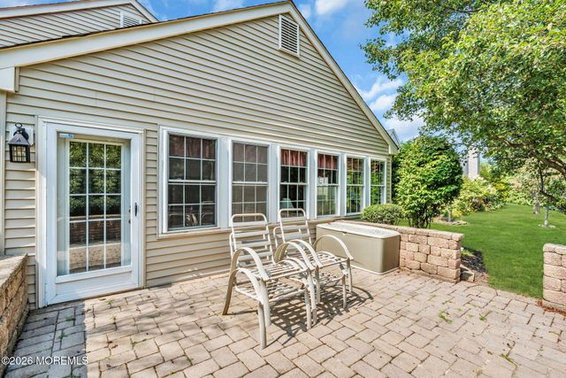 3 Wellington Lane, Lakewood, NJ 08701