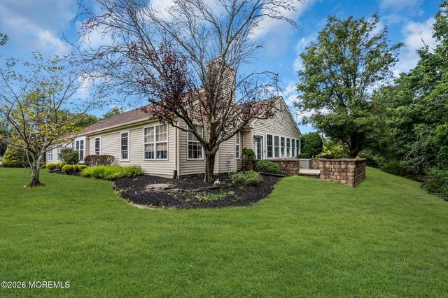3 Wellington Lane, Lakewood, NJ 08701