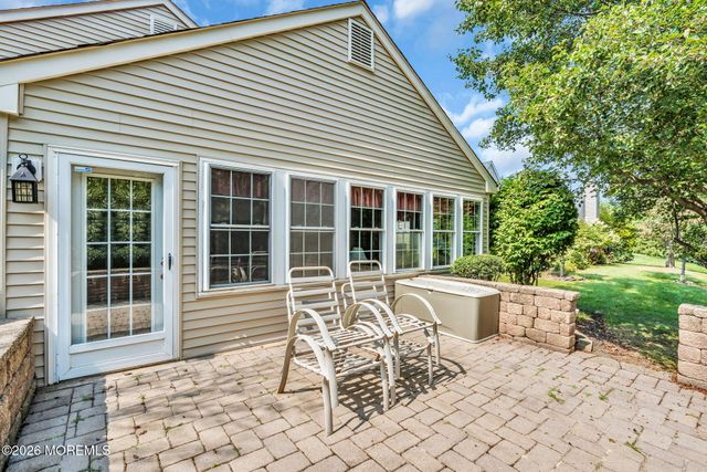 3 Wellington Lane, Lakewood, NJ 08701