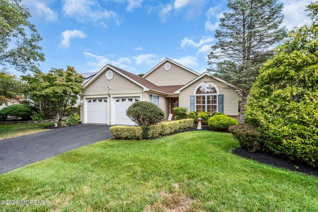 3 Wellington Lane, Lakewood, NJ 08701