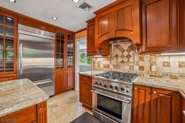 87 Reinman Rd, Warren Twp., NJ 07059