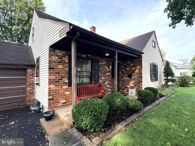 21 EDWARD RD, Hatboro, PA 19040