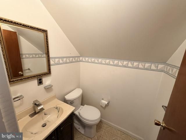21 EDWARD RD, Hatboro, PA 19040