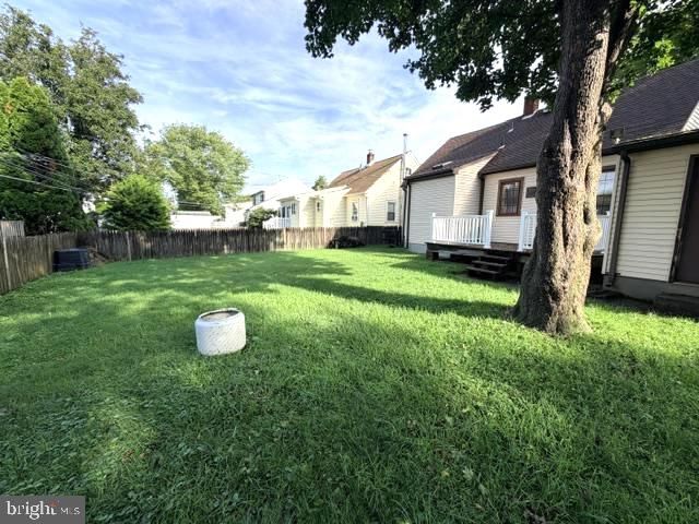 21 EDWARD RD, Hatboro, PA 19040