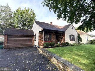 21 EDWARD RD, Hatboro, PA 19040