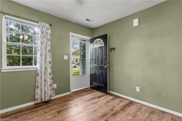 1117 Evelyn ST, Norfolk, VA 23518
