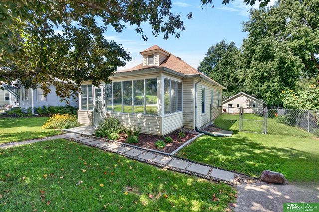 2340 N 65 Avenue, Omaha, NE 68104