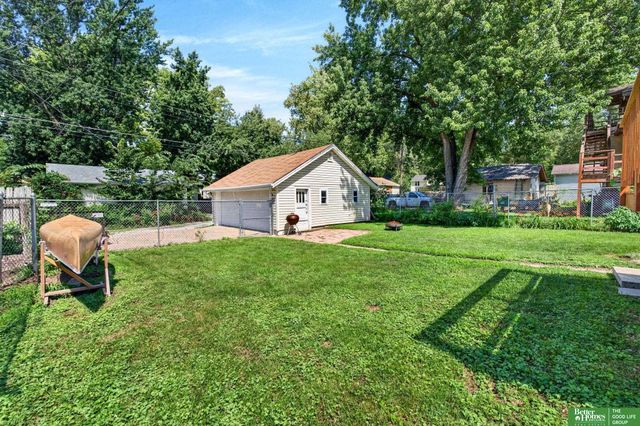 2340 N 65 Avenue, Omaha, NE 68104