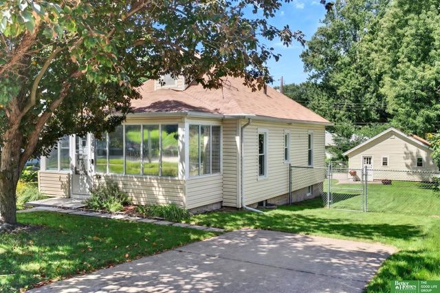 2340 N 65 Avenue, Omaha, NE 68104