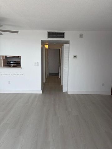 12590 NE 16th Avenue 512, North Miami, FL 33161