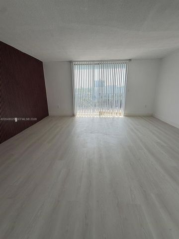 12590 NE 16th Avenue 512, North Miami, FL 33161