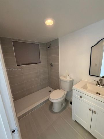 12590 NE 16th Avenue 512, North Miami, FL 33161