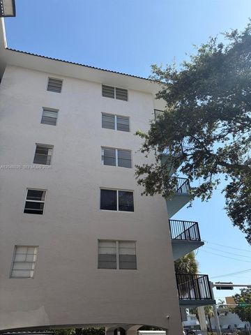 12590 NE 16th Avenue 512, North Miami, FL 33161