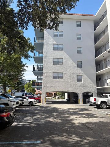 12590 NE 16th Avenue 512, North Miami, FL 33161