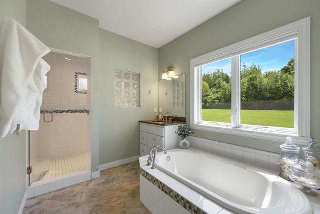 3570 EURO LANE, De Pere, WI 54115
