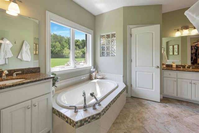 3570 EURO LANE, De Pere, WI 54115