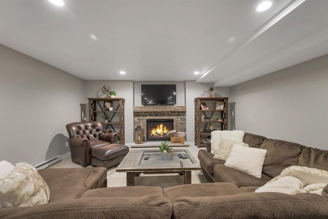 3570 EURO LANE, De Pere, WI 54115