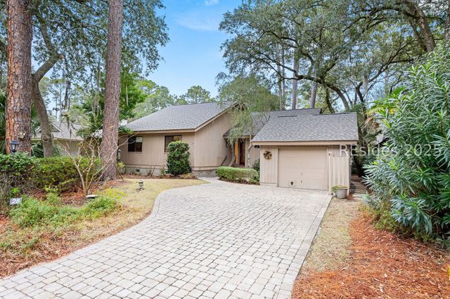 28 Oak Ct, Hilton Head Island, SC 29928