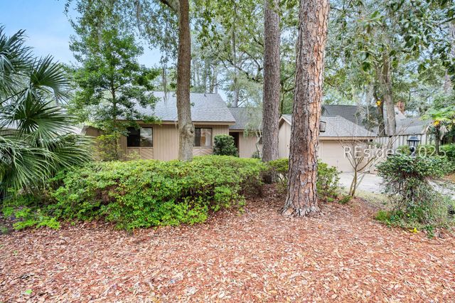 28 Oak Ct, Hilton Head Island, SC 29928