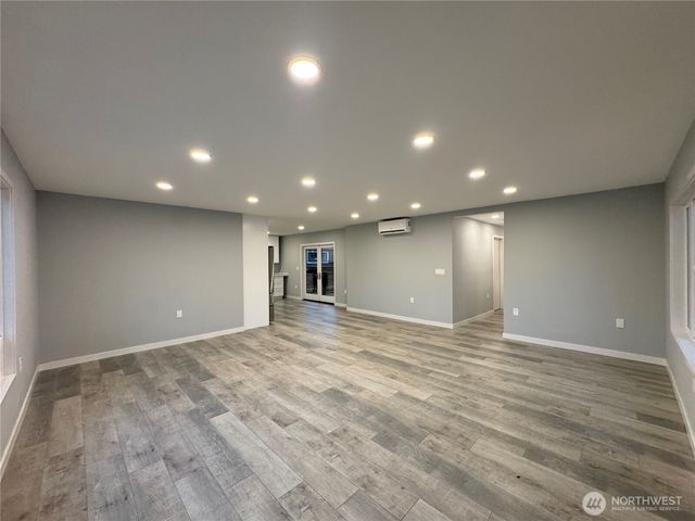 5523 S Leo Street, Seattle, WA 98178