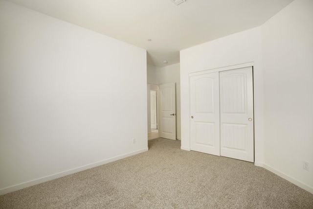 3704 Camino Mia Court, Rosamond, CA 93560