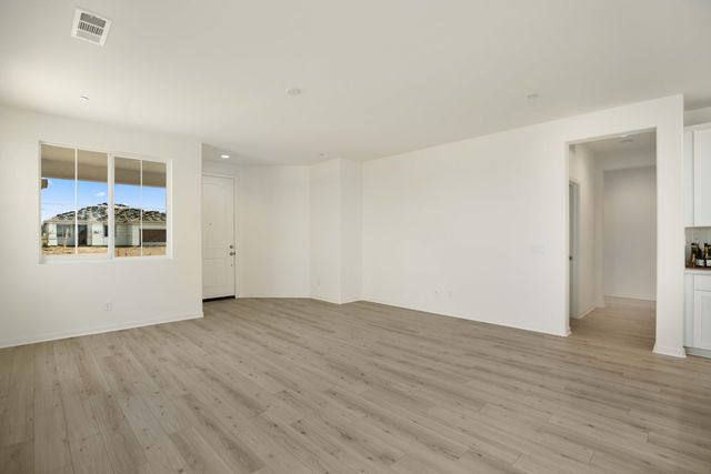 3704 Camino Mia Court, Rosamond, CA 93560