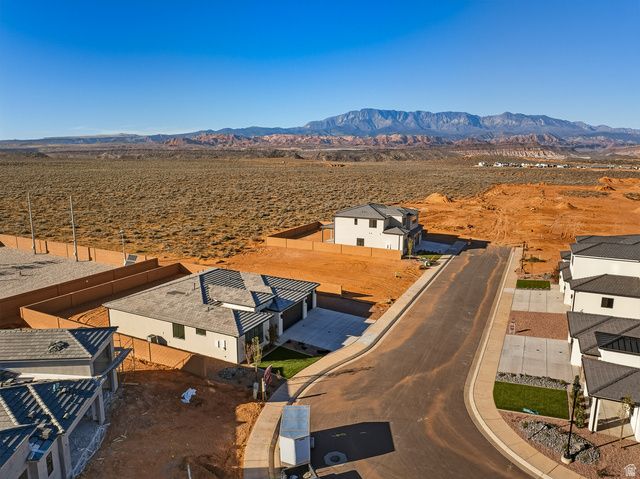 3098 S 4850 W, Hurricane, UT 84737