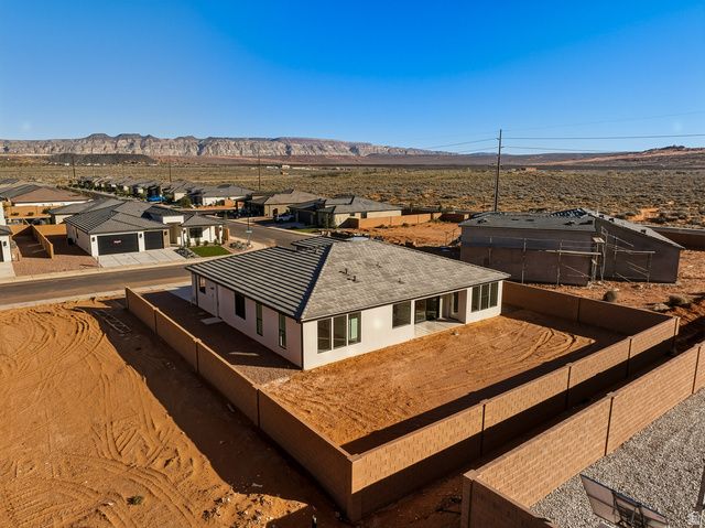 3098 S 4850 W, Hurricane, UT 84737