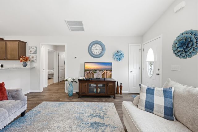 105 Rosewood Dr., Georgetown, SC 29440