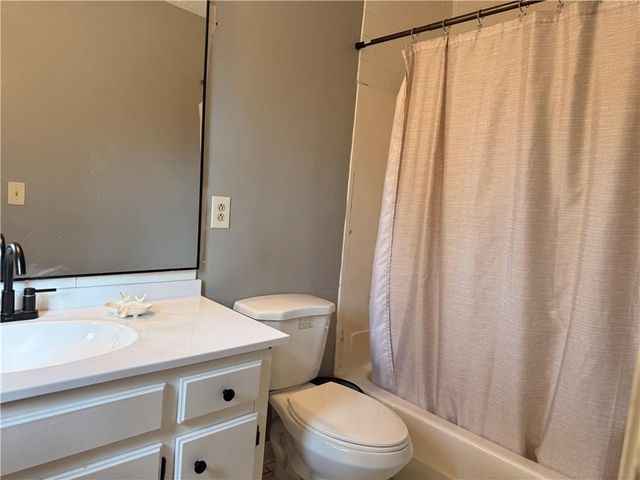 1424 Shadowbrook Drive, Marietta, GA 30062