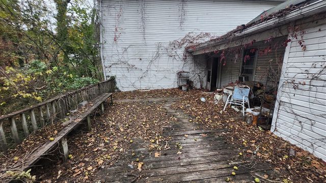 W 55 Pine ST, Clifton Forge, VA 24422