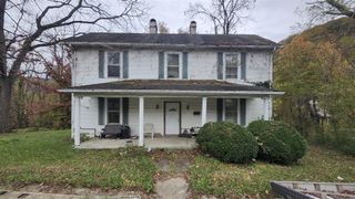 W 55 Pine ST, Clifton Forge, VA 24422