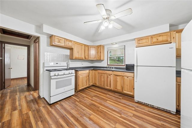 577 ISABELLA, Charleroi Boro, PA 15022