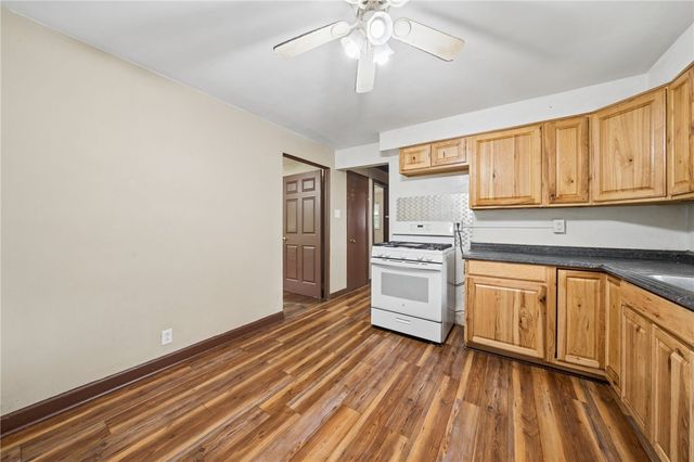 577 ISABELLA, Charleroi Boro, PA 15022