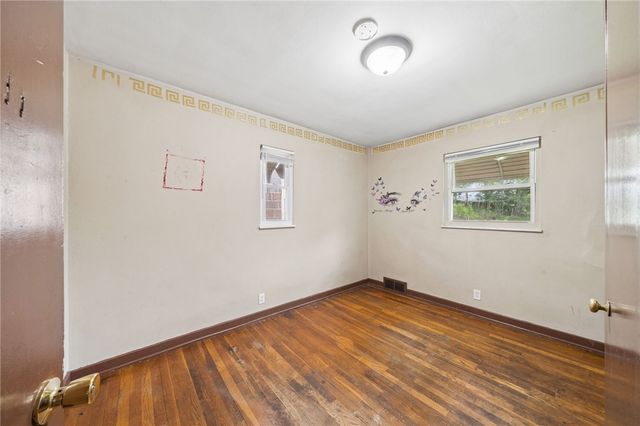 577 ISABELLA, Charleroi Boro, PA 15022