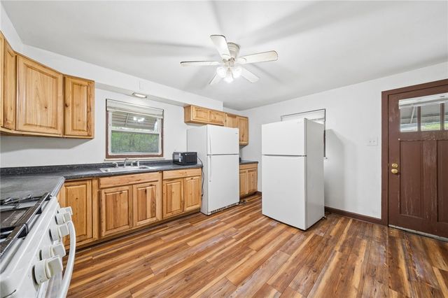 577 ISABELLA, Charleroi Boro, PA 15022