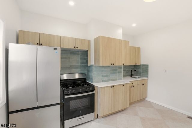 166 Maple Ave, Irvington Twp., NJ 07111