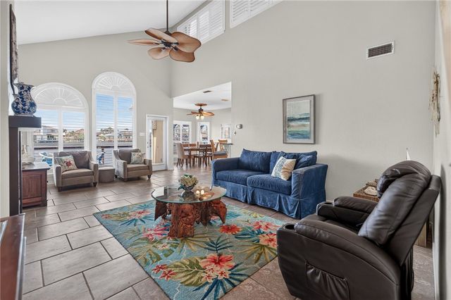 13722 CAYO CANTILES St, Corpus Christi, TX 78418