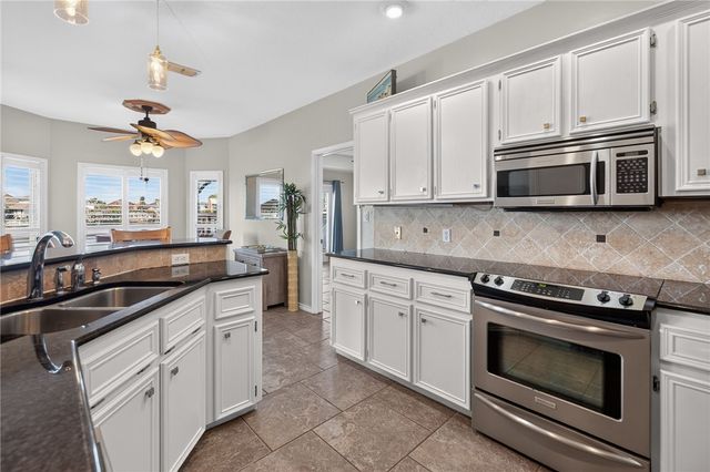 13722 CAYO CANTILES St, Corpus Christi, TX 78418