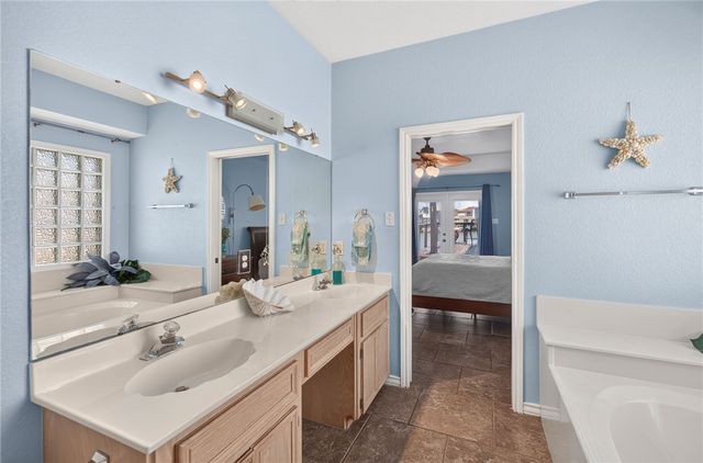 13722 CAYO CANTILES St, Corpus Christi, TX 78418