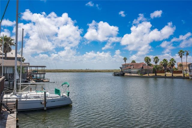 13722 CAYO CANTILES St, Corpus Christi, TX 78418