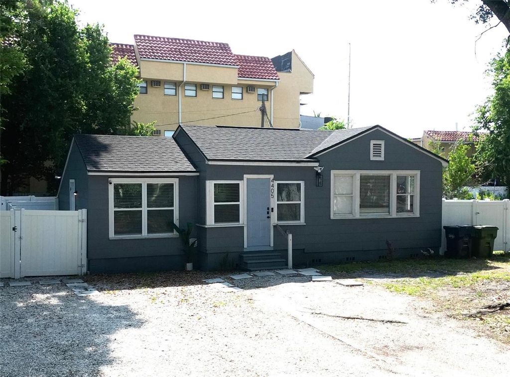 Image 2 of property listing at 4405 N TAMPANIA AVENUE, Tampa, FL 33614