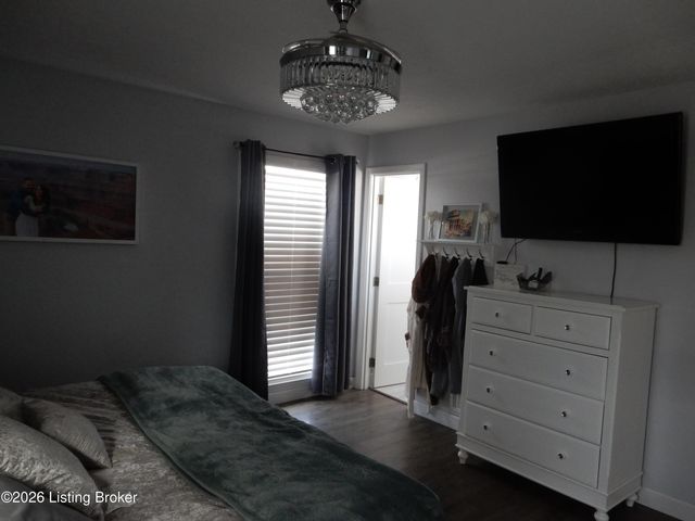 461 Tollview Dr, Shepherdsville, KY 40165