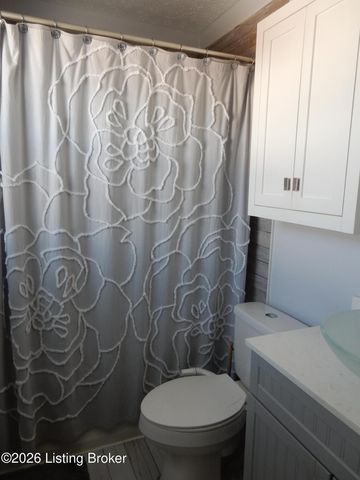 461 Tollview Dr, Shepherdsville, KY 40165