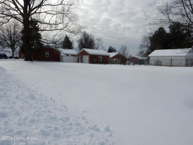 461 Tollview Dr, Shepherdsville, KY 40165