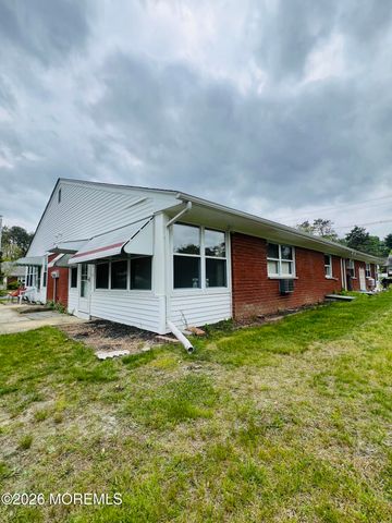 106 Hope Road C, Whiting, NJ 08759