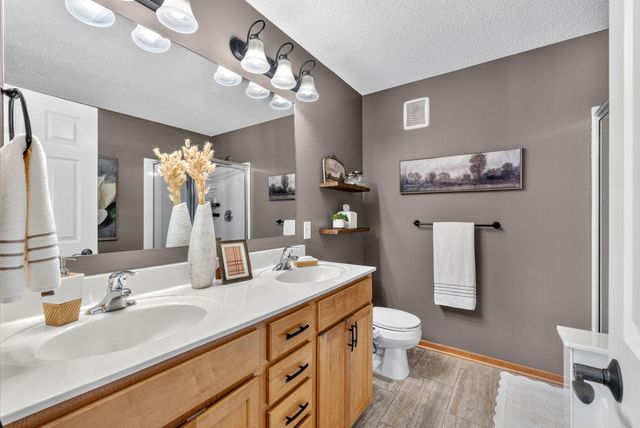 4360 Empress Drive N 4, Hugo, MN 55038